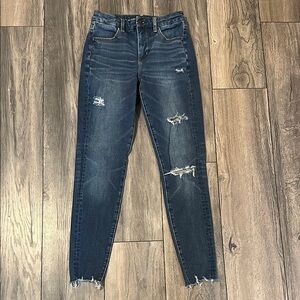 American Eagle Distressed Blue Jeans